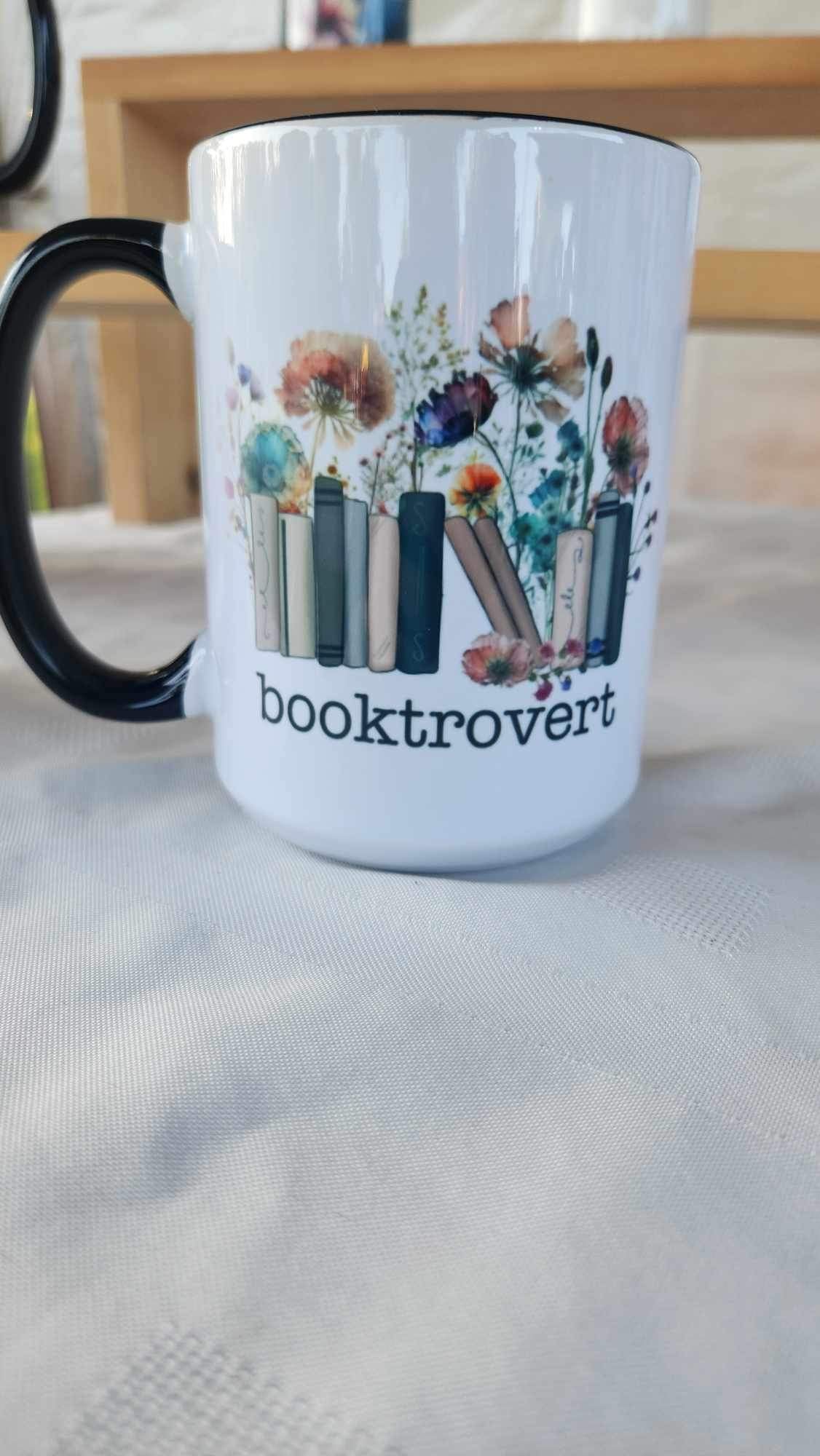 15oz ceramic Mug - Booktrovert