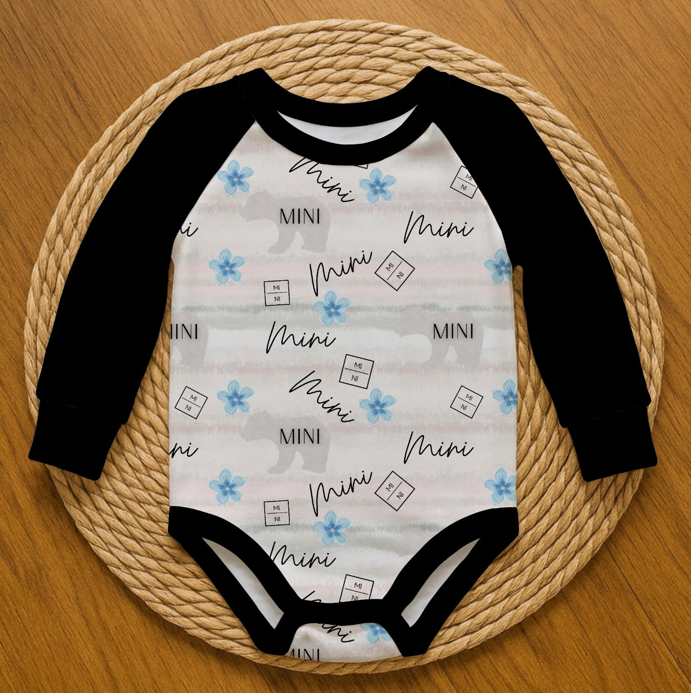 Mini- Romper with snaps