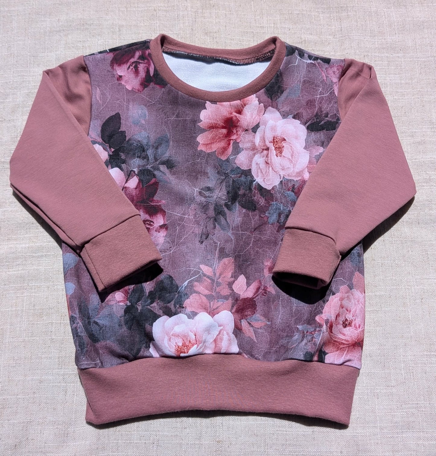 Rustic floral - Crewneck